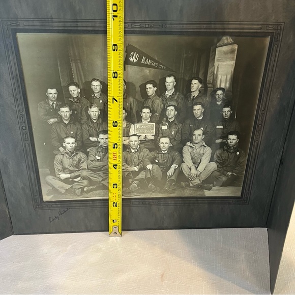 Antique Photo Harry Byers and Kansas Sweeney Tractor Machine Company Class - Picture 11 of 11